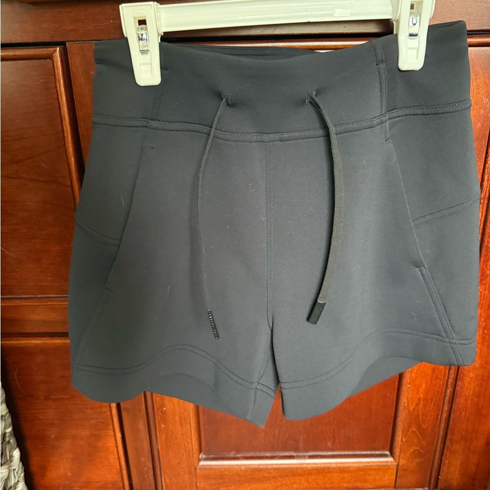 Lululemon Athletica Black Athletic Shorts with Elastic Waistband